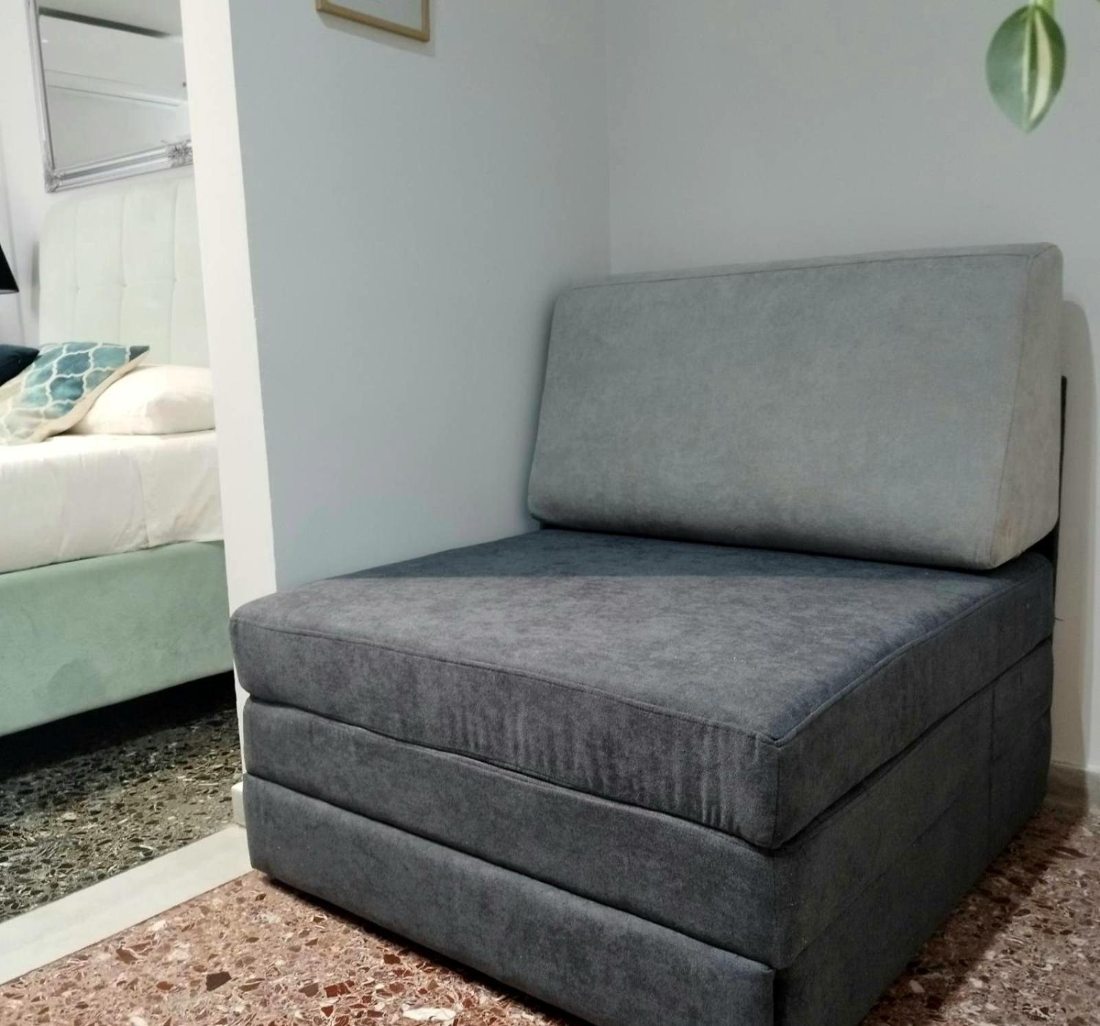 Chic Apt Near Acropolis - Avdi Square أثينا المظهر الخارجي الصورة
